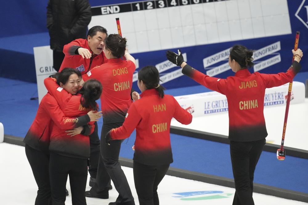日职半场：图里奥抽射破门，京都不死鸟1-0神户胜利船